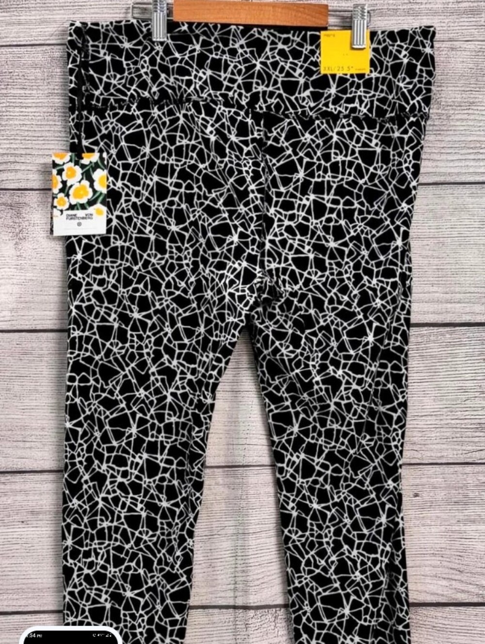 Diane Von Furstenberg Black & White Abstract Print Leggings